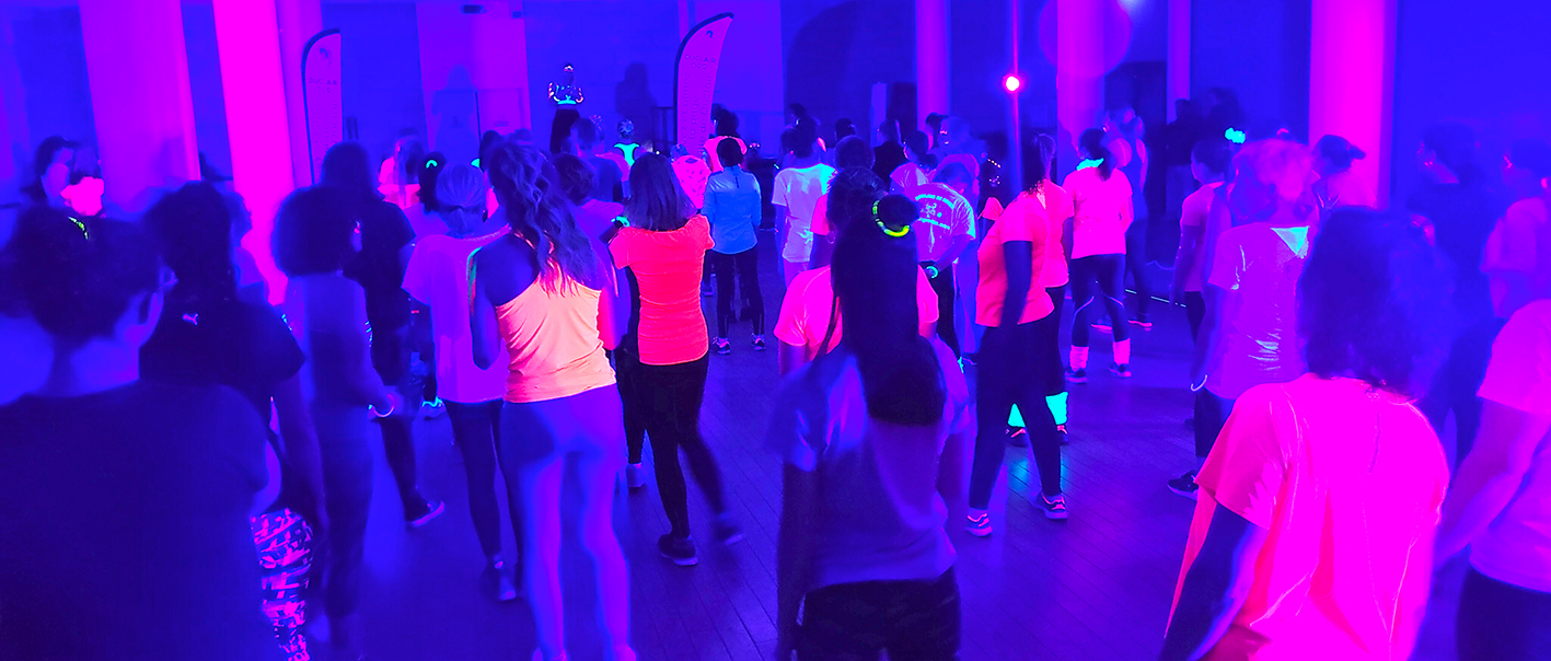 Animation et spectacle de danse Zumba Fluo • FAS Events